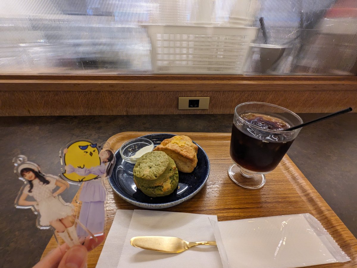今日はアンジュルム千秋楽 in仙台 
朝市行って大好きな生牡蠣、朝ラー食べたり
あゆみんが行っていたCafeに行って
スコーン食べたりと仙台満喫中~😘