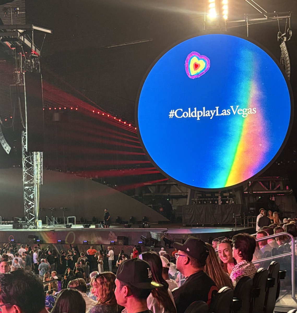 bgamble's tweet photo. Friday night. #coldplayvegas https://t.co/aCJhdp4RAt