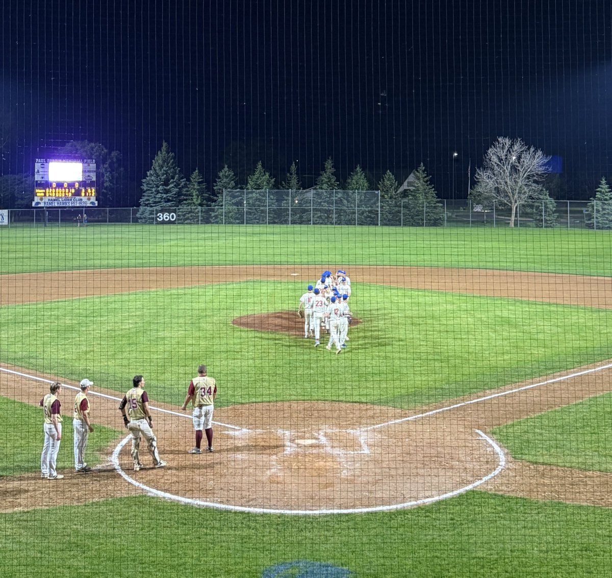 Hawks swing the bat well and get a great pitching outing from Jake Vanyo going 8 innings, giving up 1 ER. Hawks win 8-3. Back at it on Sunday @ Buffalo!