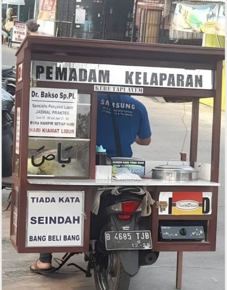 KOS (Komunitas Orang Sinting) (@qrivasi) on Twitter photo 