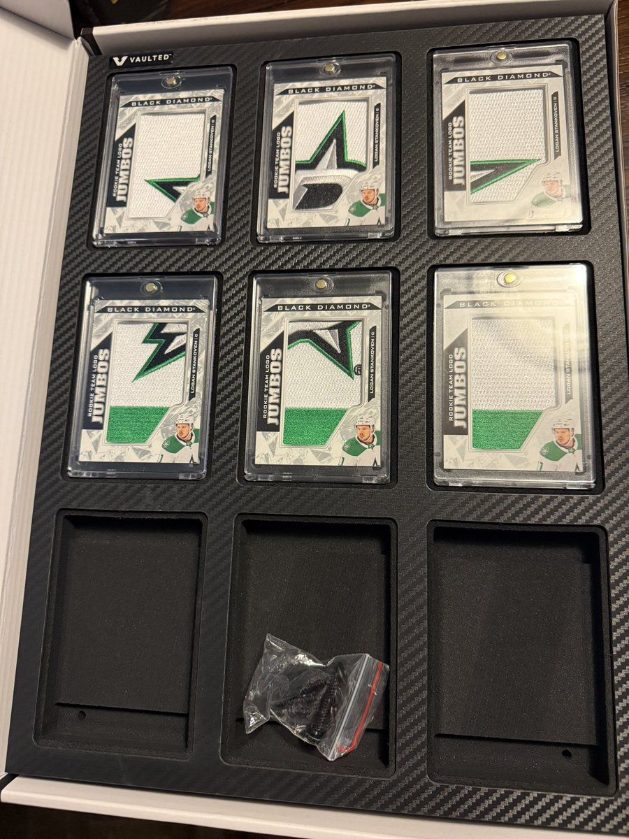 Got my <a href="/vaultedcollect/">Vaulted®</a> display in today and couldn’t wait to see these cards in it before I even get it on the wall…🔥