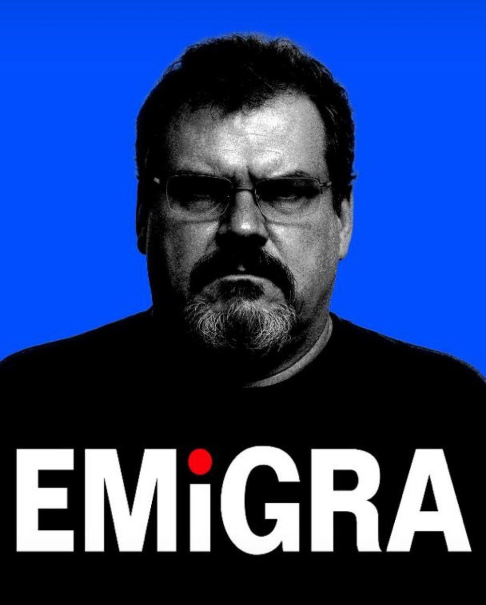 Los muchachos del ISDI se ponen creativos y me hacen llegar esta bella imagen para su rector.

#EsLaHora
#ParonUniversitario