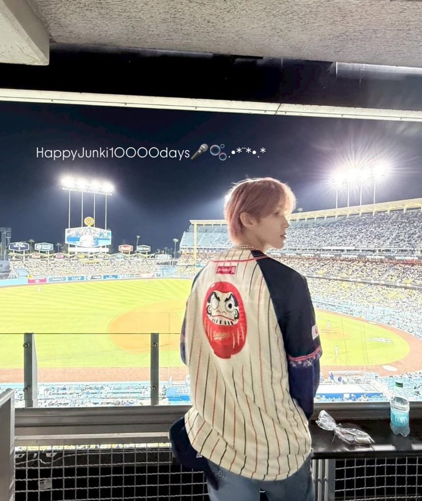 純喜くん10000日おめでとう
生まれてきてくれてありがとう

#HappyJunki10000Days
#純喜の歌が好き
#河野純喜 #JO1
<a href="/official_jo1/">JO1</a>