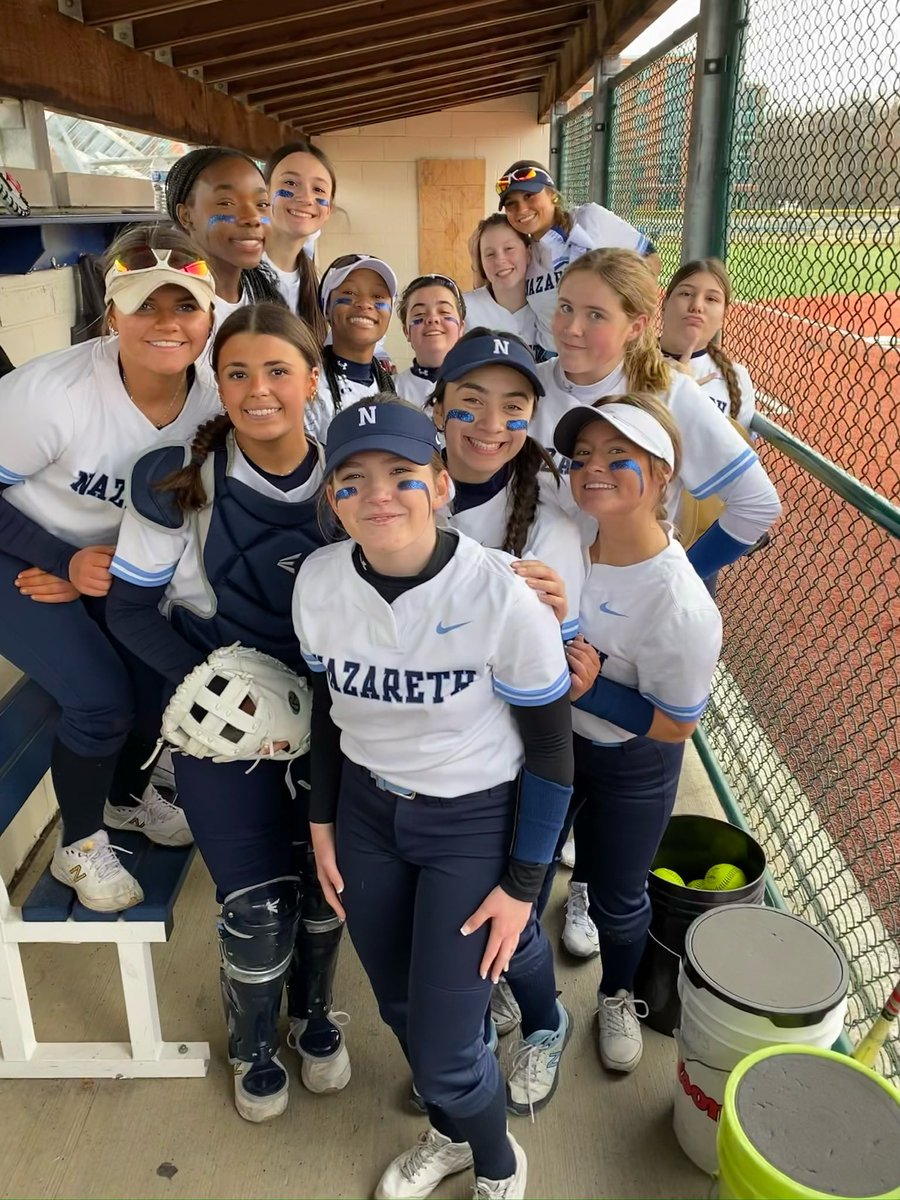 bama_rychetsky's tweet photo. Best four years and teammates i could ask for ๐ค๐๐ฉต
@Naz_Softball
#foreveraroadrunner https://t.co/nBX3Z6uv3c