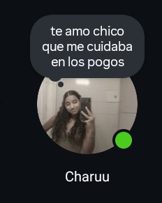 mi hermana be like: este chico me cuidó en el pogo y me besó etc etc etc