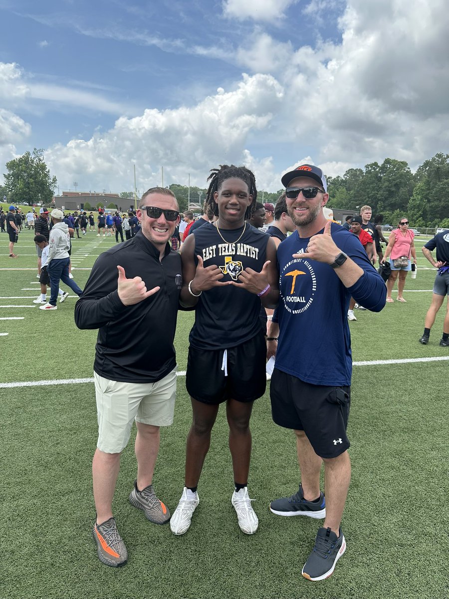 Chase Bagley (@chasekbagley) on Twitter photo Thank you coach <a href="/CoachBobbyDaly/">Bobby Daly</a> for coaching me up had a great time meeting you guys and thank you for the camp invite <a href="/CoachSWUTEP/">Scotty Walden</a> Thank you coach <a href="/CoachBobbyDaly/">Bobby Daly</a> for coaching me up had a great time meeting you guys and thank you for the camp invite <a href="/CoachSWUTEP/">Scotty Walden</a>