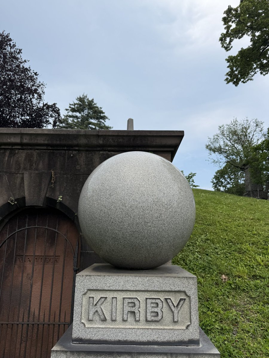 w0rldmap's tweet image. They really captured his likeness here