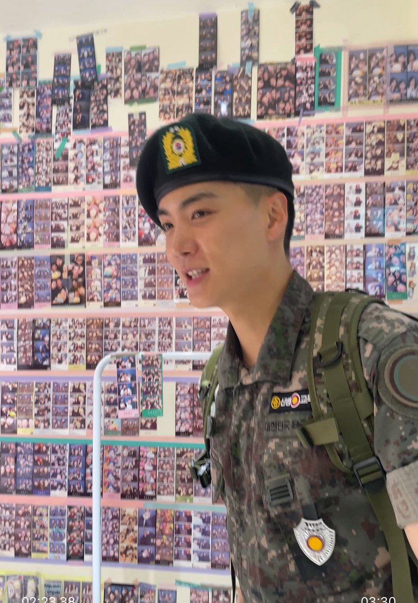 아니 아침 8시에 저 얼굴 말이 되냐고 ㅠㅠㅠㅠㅠㅠㅠㅠㅠㅠㅠㅠㅠㅠㅠㅠㅠㅠㅠ