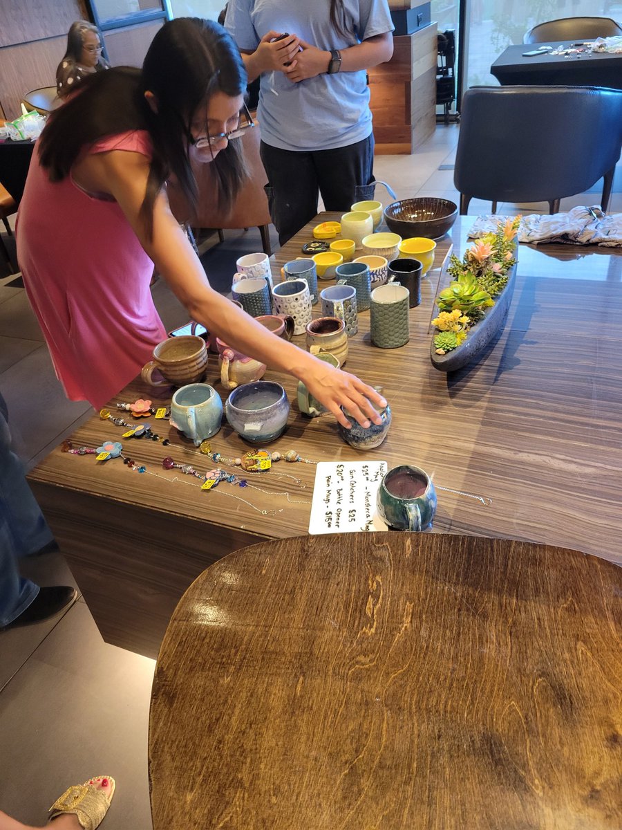 ProfLH_at_OC's tweet photo. The Fire Artists are at the Marriott in downtown Odessa for First Fridays - come make a bracelet, keychain, or bottle opener for Father's Day! https://t.co/aV74Z9xxcJ