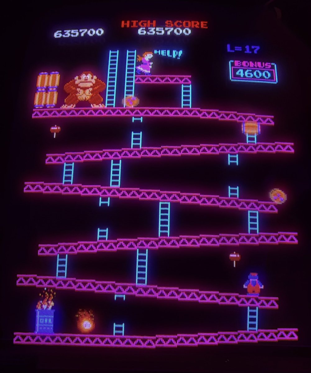 Retro_Russ_'s tweet image. Wow! This #DonkeyKong #arcade cabinet is amazing! 635,700 L17-1 tonight a new personal best! SO pleased with it- thanks @Mr2NuT123 my scores are getting better! #retrogaming
