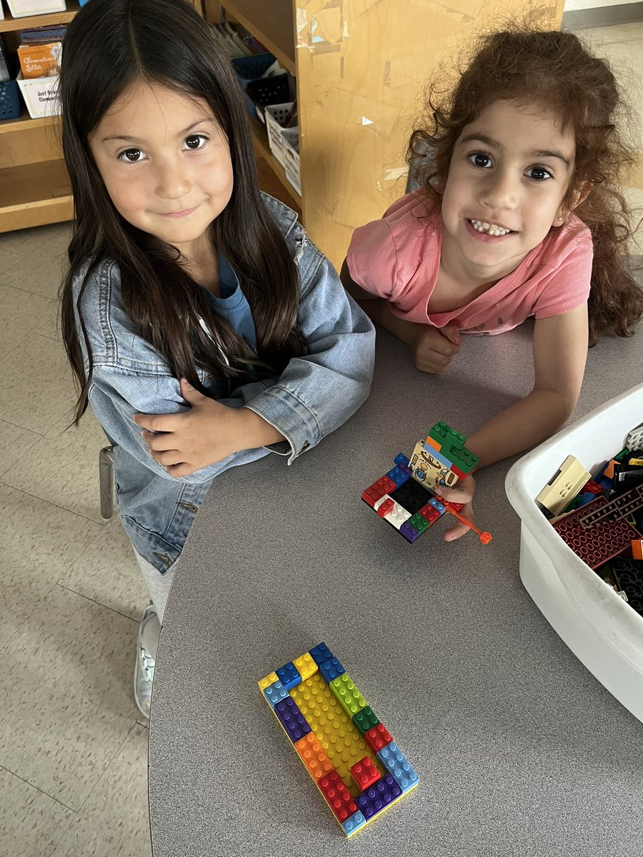 If these kidlets don’t become designers, architects, or engineers I will be shocked! STEM all the way 🤩 “come look what we made” “can you take a picture?”