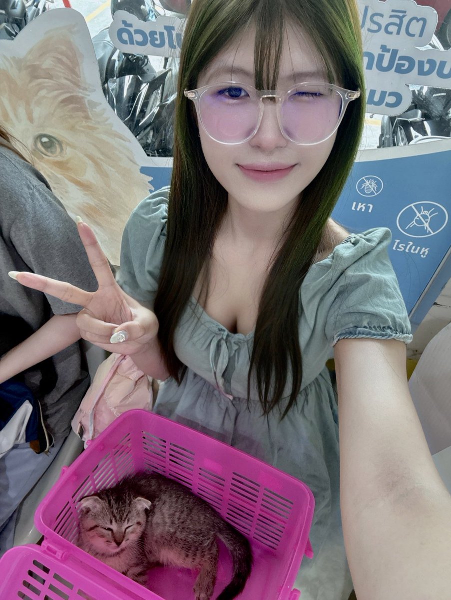 Jujulblu's tweet photo. 🐒 https://t.co/MfYbqzhTJm