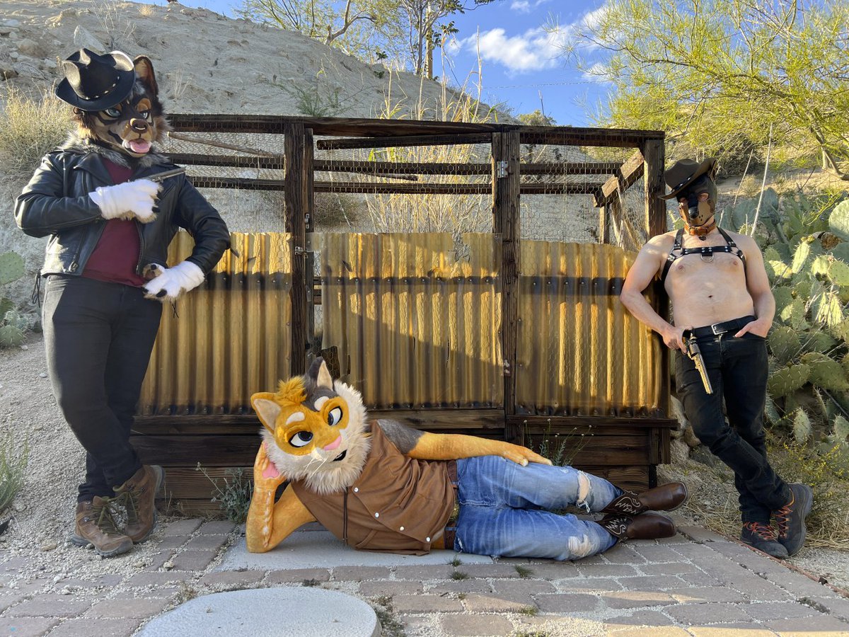 The boys...

🐶: <a href="/DroolSoakedDog/">Revel 🖤</a> 
🐱: <a href="/catsnackin/">Palette: Critter Coded</a>