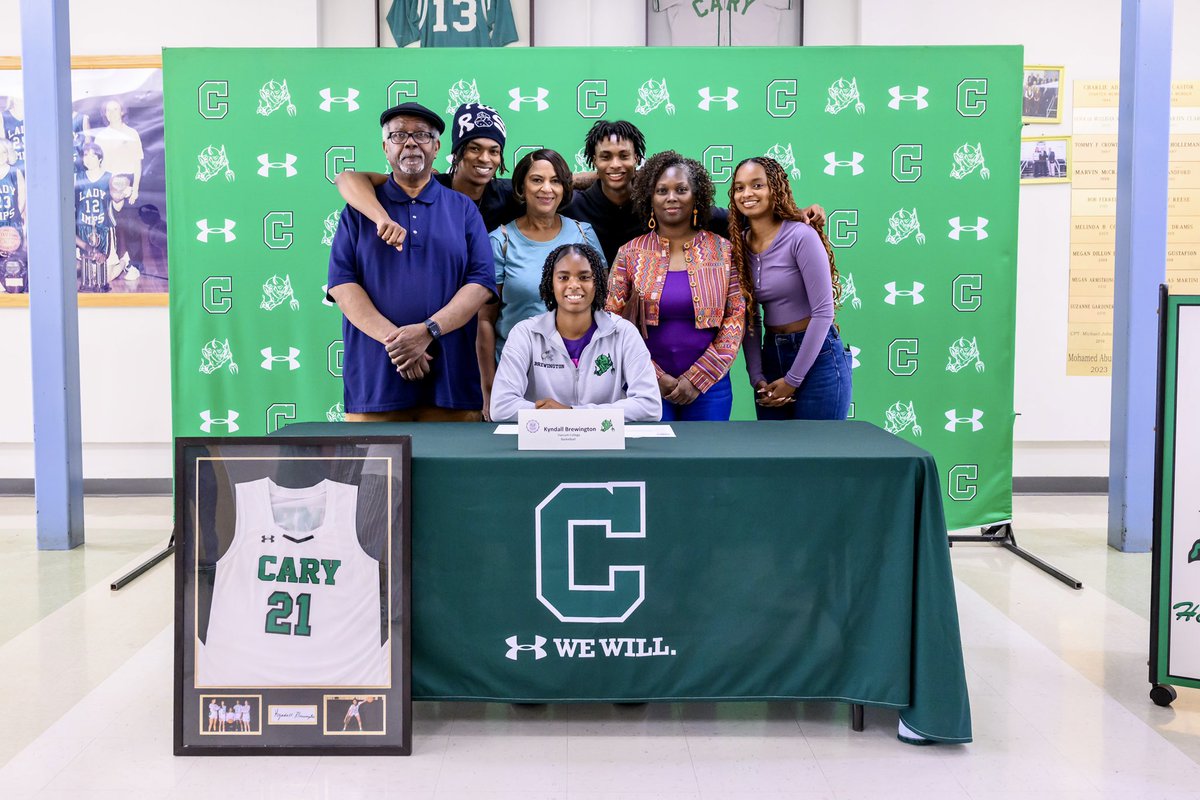 Cary High WBB 🏀 tweet media
