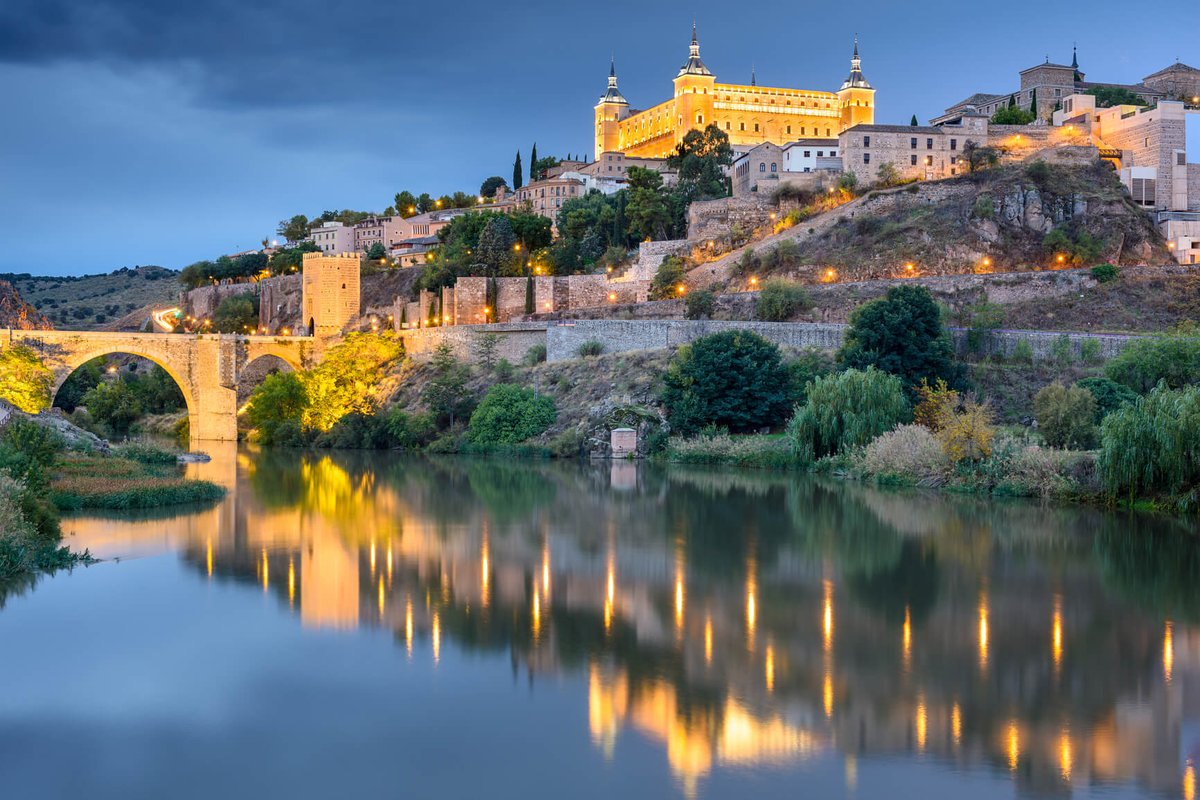 SecretFlying's tweet photo. #LasVegas to Madrid, Spain for only $449 roundtrip with United Airlines &amp; Swiss International Air Lines #Travel

https://t.co/9x6wJHxMod https://t.co/JDsJgSOnWS
