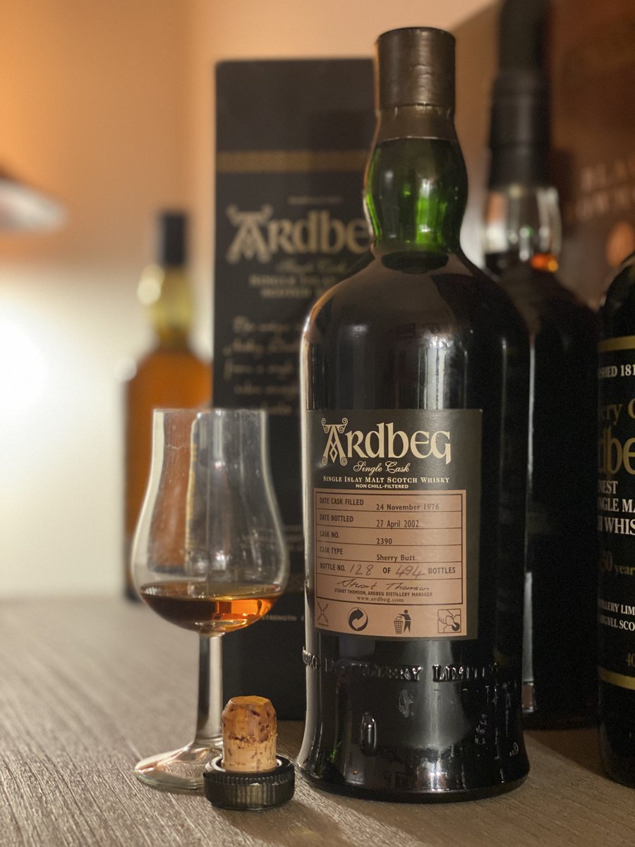 Birthday (eve) celebration whisky #4 of 7. Popping the top of the legendary Ardbeg Cask #2390, a sherry cask distilled in 1976 and bottled in 2002 for the Feis Ile at 53.1%. Surely one of the best Ardbegs I've ever tasted. Cheers friends!