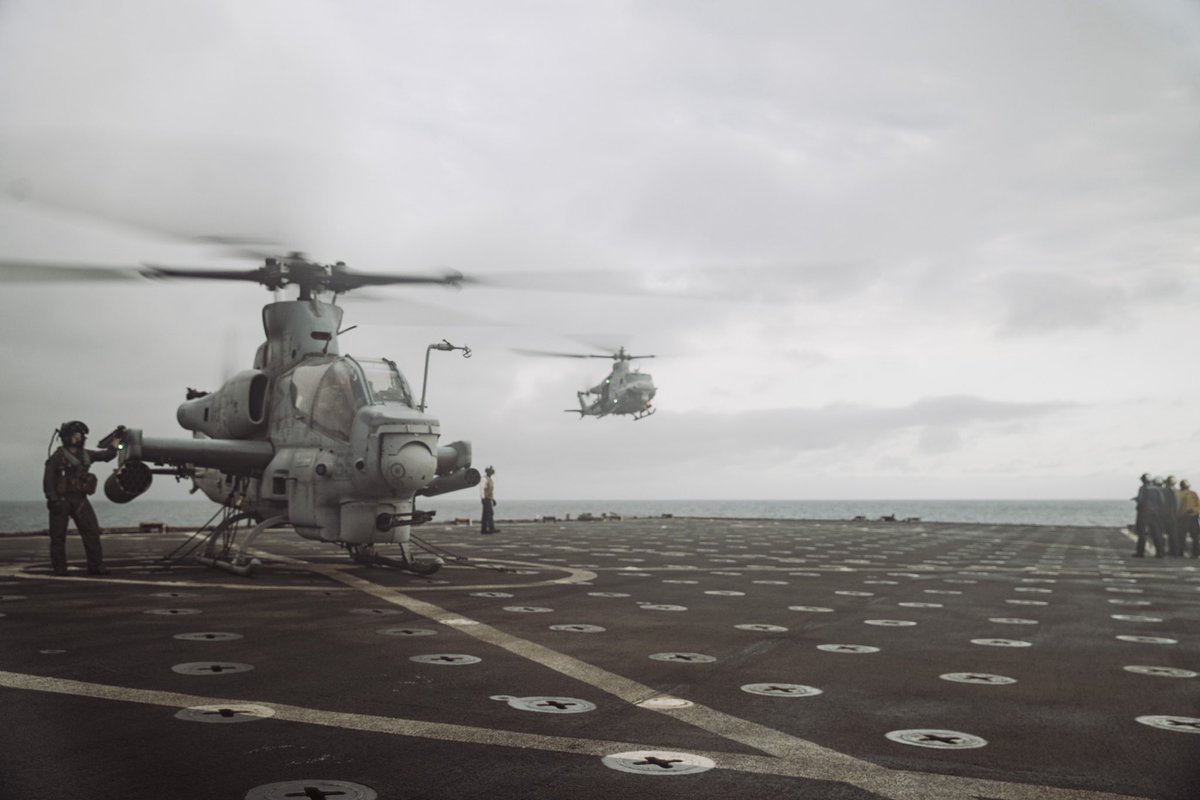 The 15th MEU and the amphibious dock landing ship USS Harpers Ferry (LSD 49) completed Quarterly Underway Amphibious Readiness Training 25.3 at Camp Pendleton, California, and in its coastal waters May 28 to June 6, 2025. 

dvidshub.net/news/499923/15…