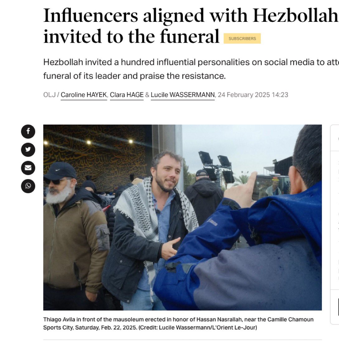 Entre els passatgers destacats de la “flotilla” (d’un sol vaixell 🤦🏻‍♀️🤣) hi ha aquest home que sembla molt kumbayà amb la guitarra. 

Doncs bé, només ho sembla, perquè és el proterrorista brasiler Thiago Avila, fa poc convidat al funeral de Hassan Nasrallah, líder de Hezbollah.