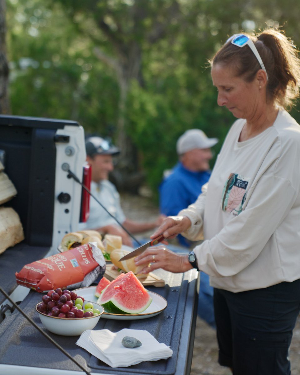 visitwyoming's tweet photo. Whether you're camping, hitting summer festivals or looking for some classic western cuisine, there's so much for your tastebuds to look forward to in Wyoming.
๐@visitcheyenne, @WyomingsWindRiverCountry & @platteccofc
Photo 1 by Kelsey Osborn
#ThatsWY #Wyoming #WyoLife https://t.co/vxWjybFTiw