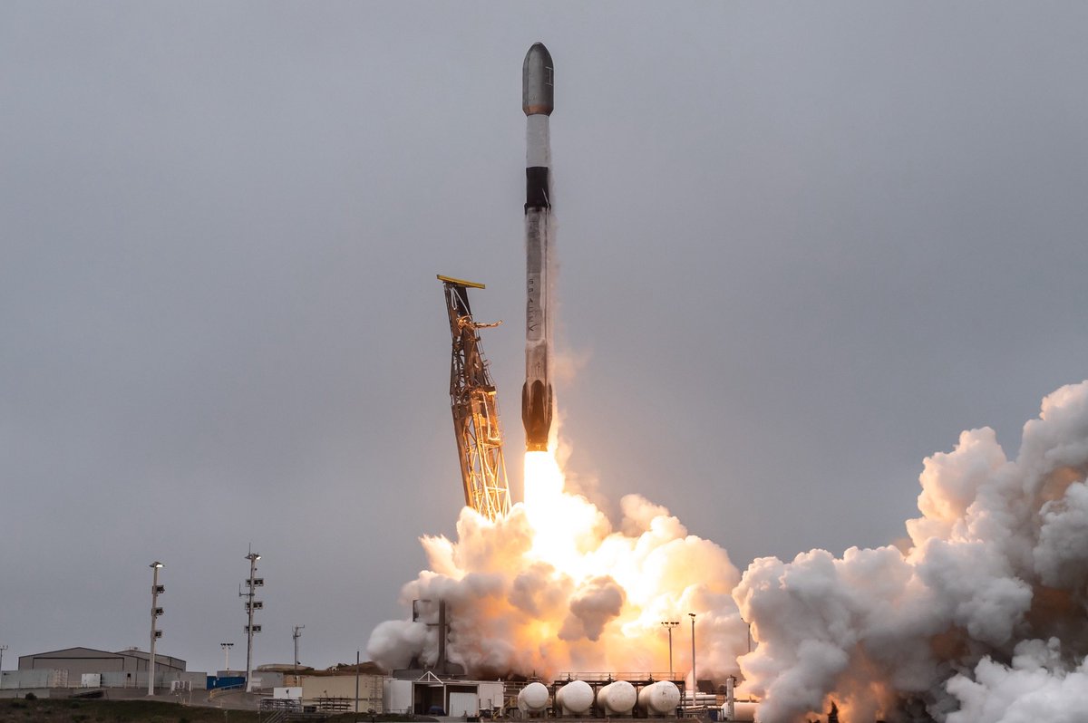 billmeco's tweet image. #SpaceX launches #Starlink G11-22 the 500th orbital Falcon rocket on 15th anniversary of the Falcon 9 on June 4, 2025 at 4:40pm from SLC-4E, VSFB.