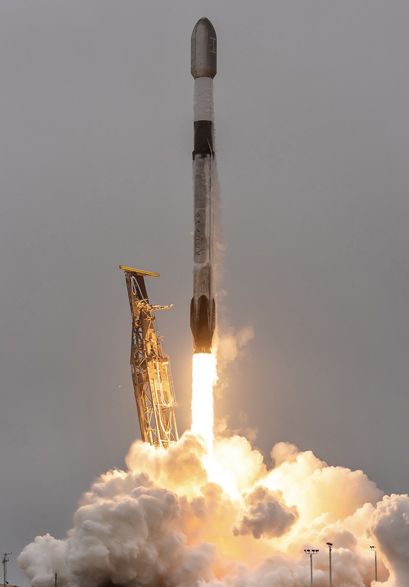 billmeco's tweet image. #SpaceX launches #Starlink G11-22 the 500th orbital Falcon rocket on 15th anniversary of the Falcon 9 on June 4, 2025 at 4:40pm from SLC-4E, VSFB.