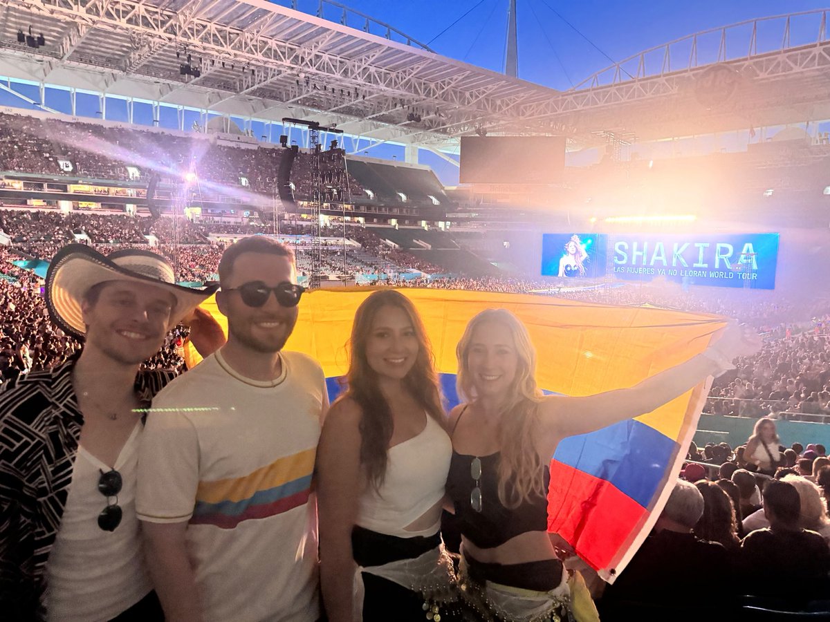 The vibes are immaculate 🇨🇴 #Shakira