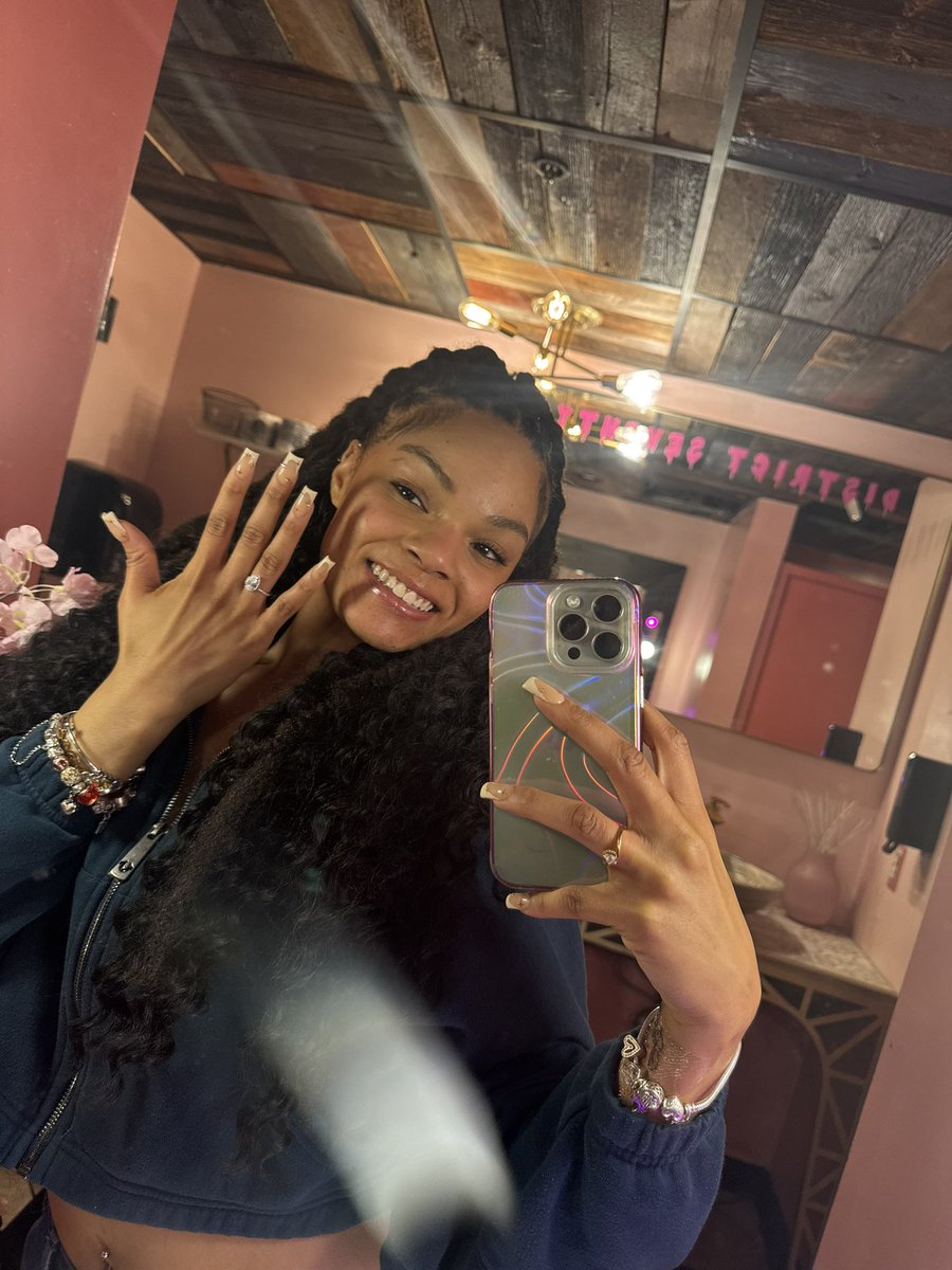 _dayafterdark's tweet photo. In my MRS era 🥳 I know who I AM😍😍💍 https://t.co/DxFTVJkarN