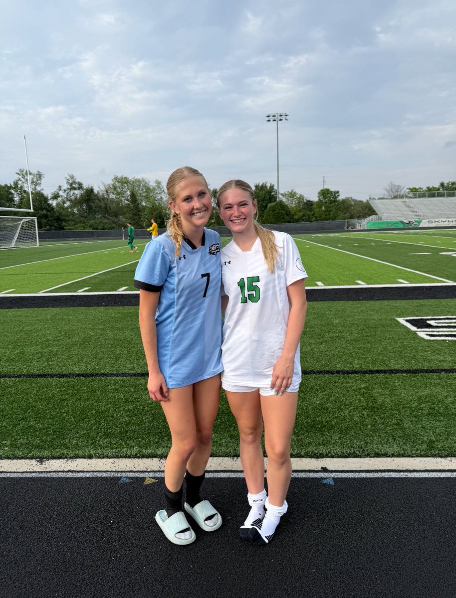 Congrats to <a href="/ShaeleyReichmu2/">Shaeley Reichmuth</a> and Sydney for representing their schools in the senior game! Way to go ladies! 👏🏼<a href="/SONE_EastRegion/">SONE East Region</a>