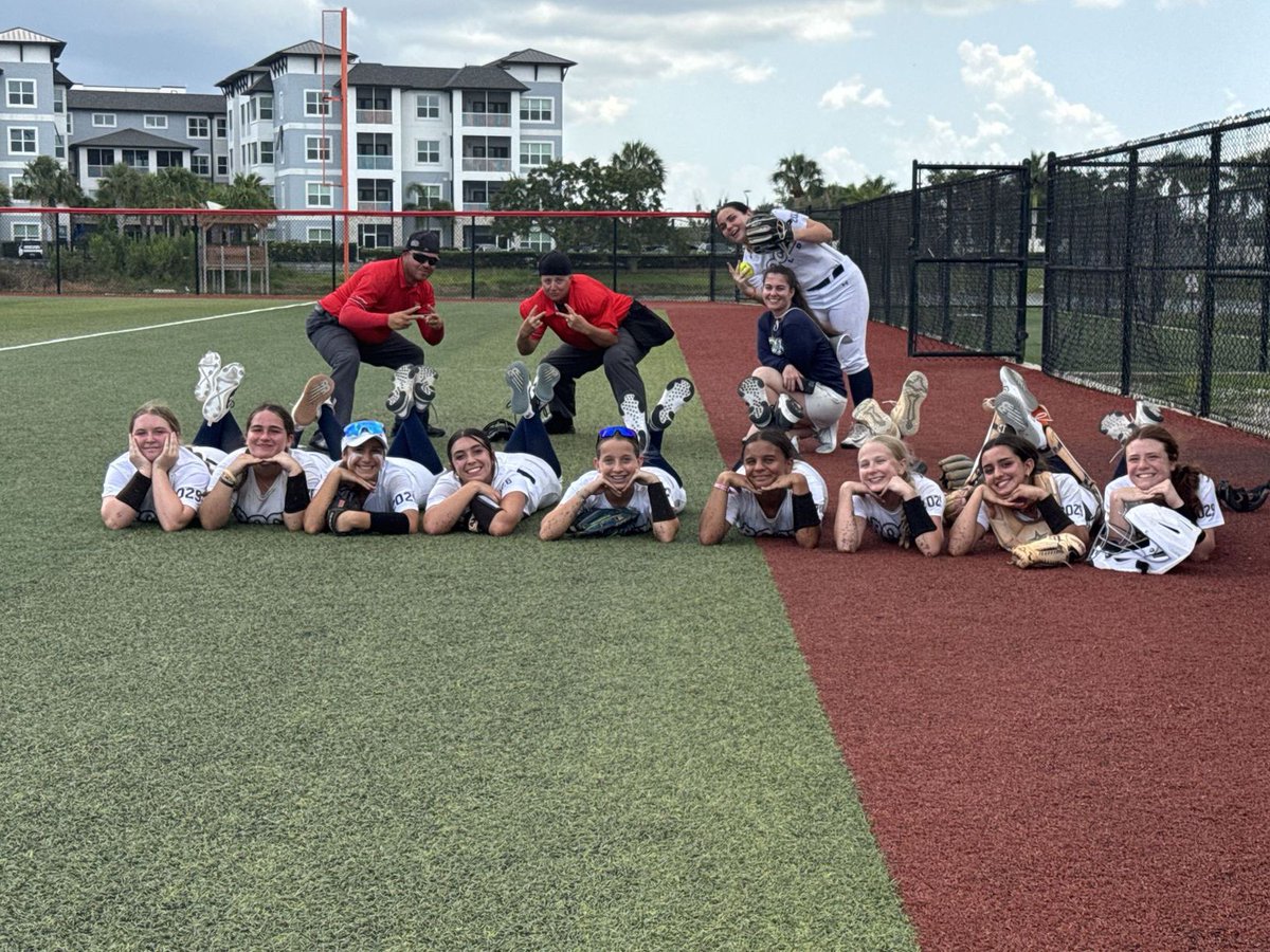 AvaHorswood_28's tweet image. And now we鈥檙e on to Summer 2025 with @RockGoldWalker! Couldn鈥檛 WAIT to get back with these coaches and my girls! The fun and wins started immediately.
