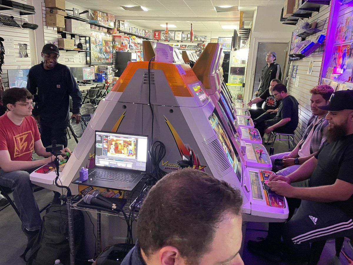 lionplex's tweet image. 3rd Strike stream @ArcadeBrooklyn - feat @Ahmed4Prez @JoeyFaggotoni @KyoShiro3S @HARD_BREAD &amp;amp; more

twitch.tv/lionplex