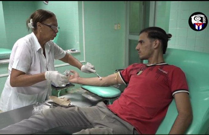 🩸🇨🇺 Cuba inició hoy la Jornada del Donante Voluntario de Sangre que se desarrollará hasta el 14 de junio.
⚕Esta campaña busca incentivar la donación voluntaria como acto altruista y de solidaridad,  reconociendo a donantes y a los #HéroesDeLaSalud.

#CubaPorLaVida