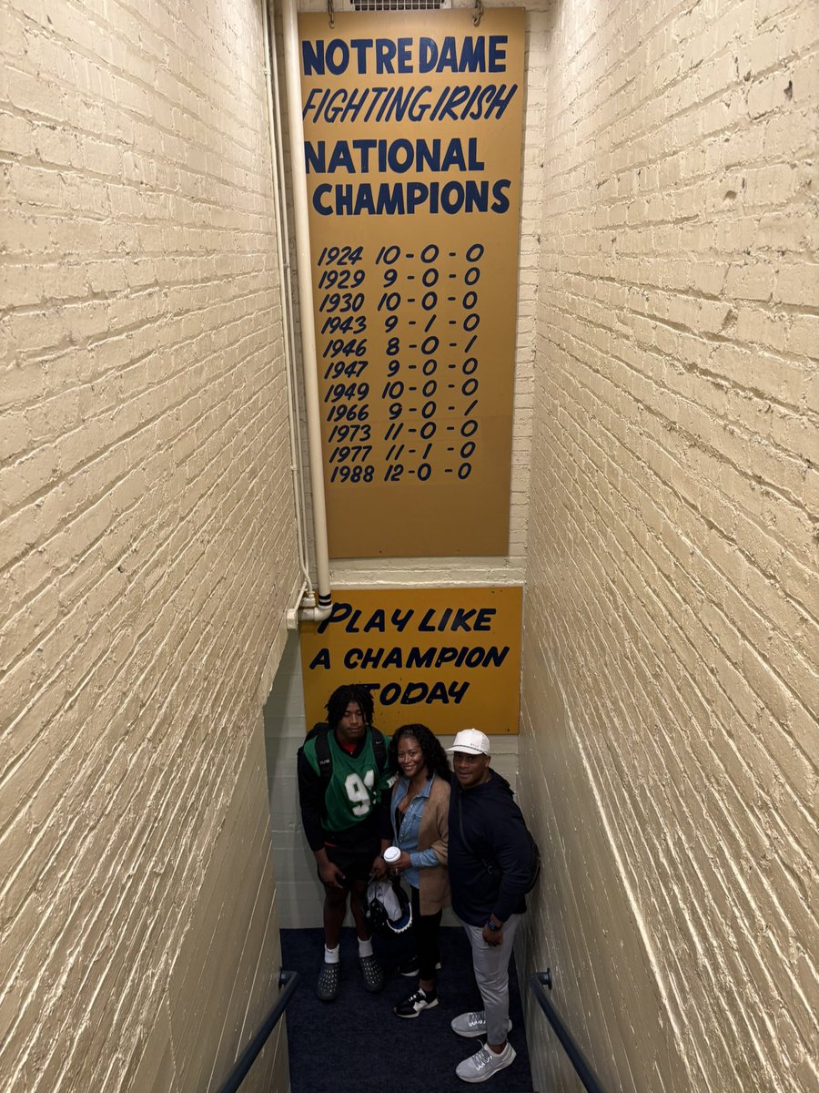 Jackson Vaughn (@jwvaughn13) on Twitter photo Extremely honored and blessed to receive an offer from the University of Notre Dame. #AGTG #GoIrish โ๏ธ #BamBam
<a href="/NDFootball/">Notre Dame Football</a> <a href="/Marcus_Freeman1/">Marcus Freeman</a> <a href="/CoachChrisAsh/">Chris Ash</a> <a href="/CoachWash56/">Al Washington</a> <a href="/CarterAuman/">Carter Auman</a> <a href="/bccoachvito/">Vito Campanile</a> <a href="/BergenCathFBall/">Bergen Catholic Football</a> <a href="/SWiltfong_/">Steve Wiltfong</a> <a href="/ChadSimmons_/">ChadSimmons</a> <a href="/samspiegs/">Sam Spiegelman</a> <a href="/adamgorney/">Adam Gorney</a> <a href="/JohnGarcia_Jr/">John Garcia, Jr.</a> Extremely honored and blessed to receive an offer from the University of Notre Dame. #AGTG #GoIrish โ๏ธ #BamBam
<a href="/NDFootball/">Notre Dame Football</a> <a href="/Marcus_Freeman1/">Marcus Freeman</a> <a href="/CoachChrisAsh/">Chris Ash</a> <a href="/CoachWash56/">Al Washington</a> <a href="/CarterAuman/">Carter Auman</a> <a href="/bccoachvito/">Vito Campanile</a> <a href="/BergenCathFBall/">Bergen Catholic Football</a> <a href="/SWiltfong_/">Steve Wiltfong</a> <a href="/ChadSimmons_/">ChadSimmons</a> <a href="/samspiegs/">Sam Spiegelman</a> <a href="/adamgorney/">Adam Gorney</a> <a href="/JohnGarcia_Jr/">John Garcia, Jr.</a>