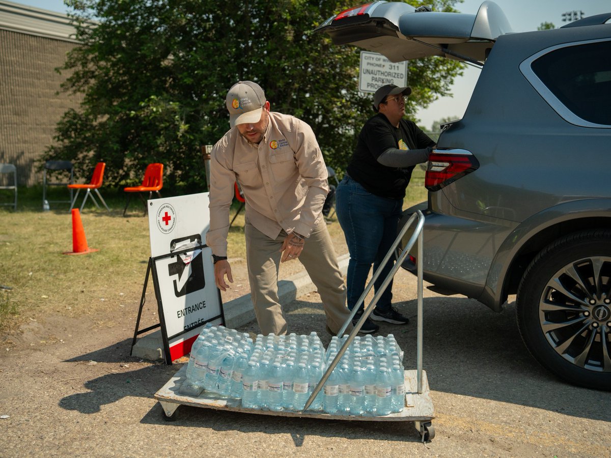 WCKitchen's tweet image. As wildfires force evacuations across Manitoba, WCK is serving meals at the Billy Mosienko Arena, now a shelter for displaced families. Usually home to local hockey games, the arena has become a hub for relief. Thank you to Big Daddy's Perogies &amp;amp; More, who is among our first food…