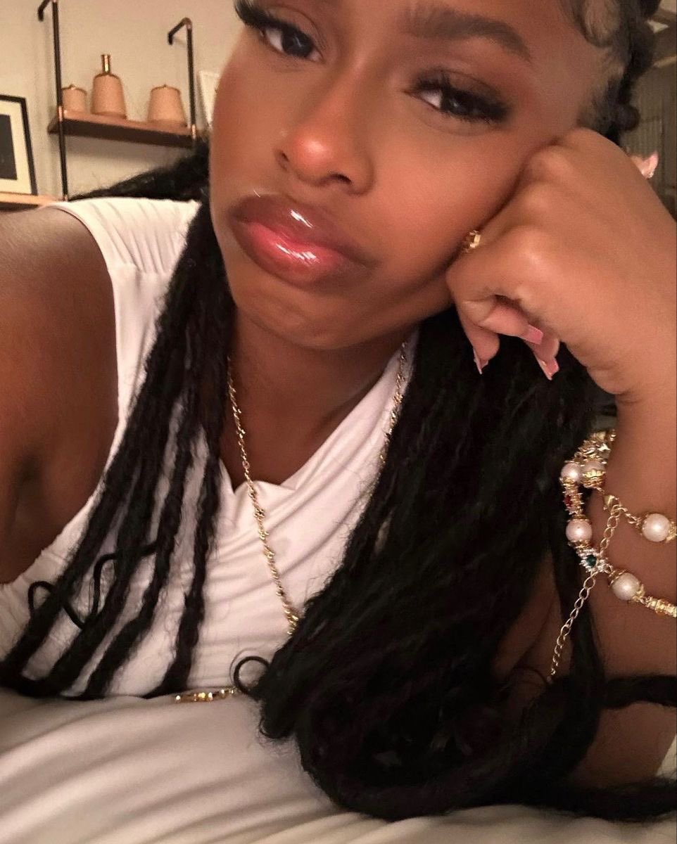 Kymora tweet media