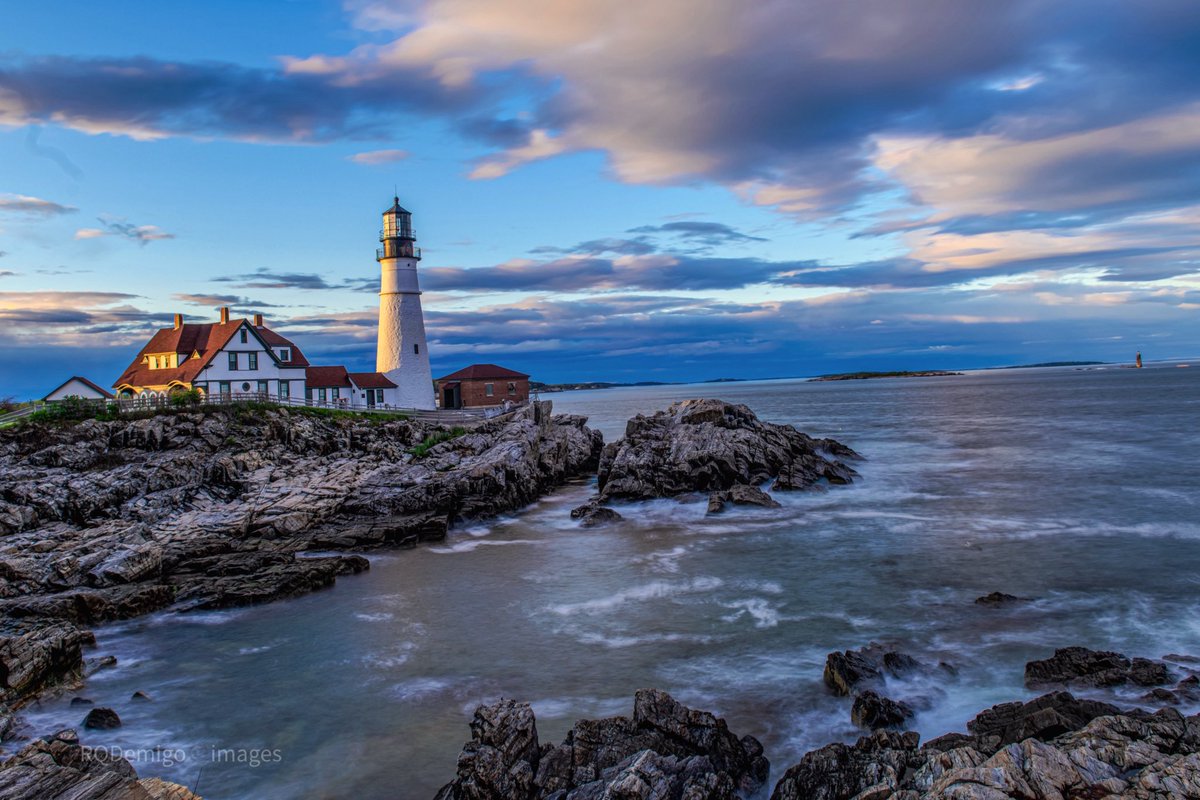 One of my favorite places to visit was the Portland Head Lighthouse in Maine. The lighthouse is surrounded by rock that you are able to walk across and has so many amazing vantage points for photos. #VisitMaine #ExploreMaine #landscape #nature #lighthouse