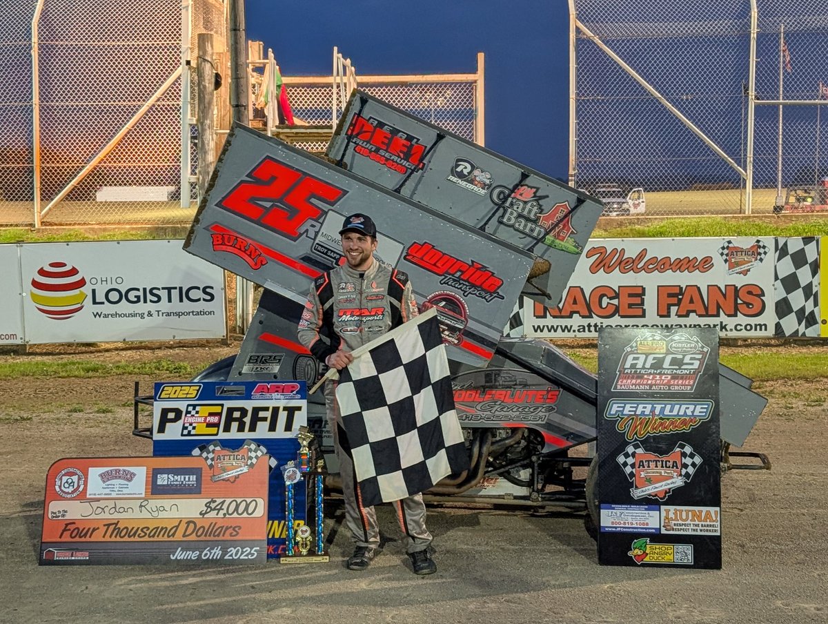 mikevleone's tweet photo. .@jordan_ryan5 celebrates his 1st career @atticaracewyprk 410 win in @AFCS_Sprints worth $4000 in the @MotorsportsM #25R https://t.co/PY3ON5gumO