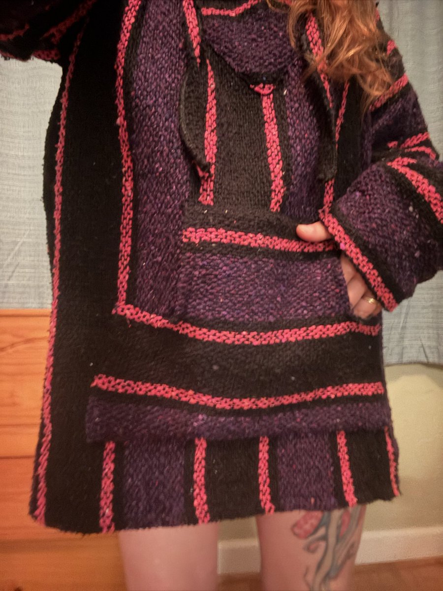 BlackwaterKat's tweet image. Not the pink and purple Baja hoodie 😱 I’m kinda mad that it’s a XL tho because it looks like a dress. 😆 #shortpeopleproblems