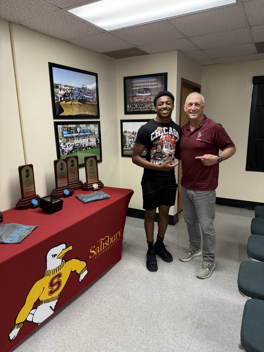 Chris Gordon (@chrisgordonn15) on Twitter photo Thank you <a href="/CoachDisbennett/">Robb Disbennett</a> for the official visit invite! I appreciated the tour of the campus and learning about the history of the program! <a href="/yates_nathan/">Nathan Yates</a> <a href="/CoachBernhard10/">Andre Bernhard</a> <a href="/SeaGullFootball/">Salisbury University Football</a> <a href="/TheViewFootball/">MV Wildcats Football</a> Thank you <a href="/CoachDisbennett/">Robb Disbennett</a> for the official visit invite! I appreciated the tour of the campus and learning about the history of the program! <a href="/yates_nathan/">Nathan Yates</a> <a href="/CoachBernhard10/">Andre Bernhard</a> <a href="/SeaGullFootball/">Salisbury University Football</a> <a href="/TheViewFootball/">MV Wildcats Football</a>