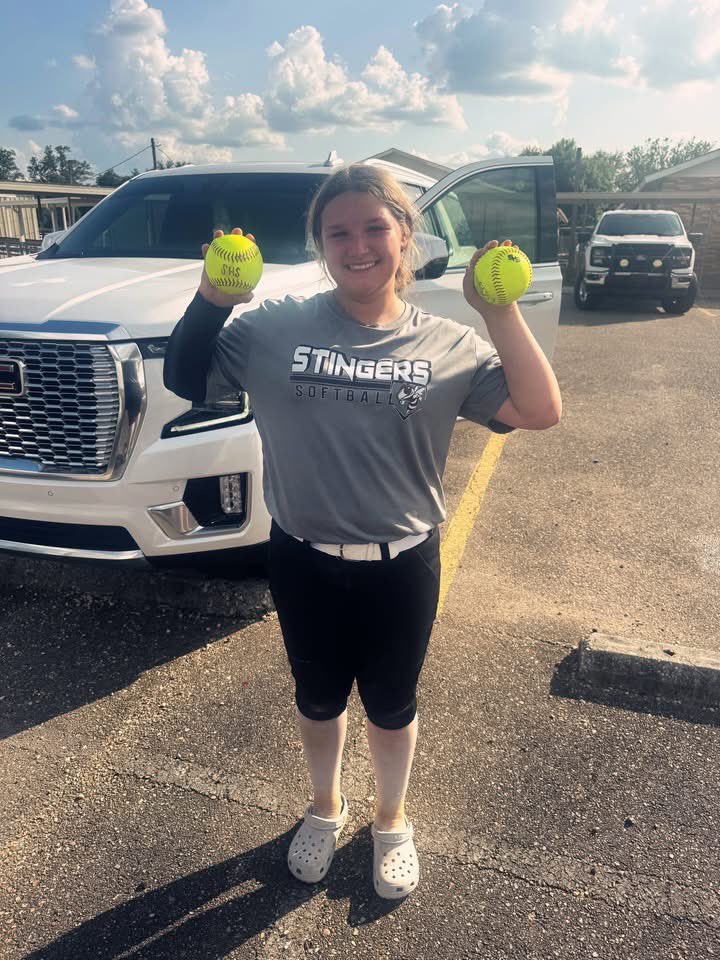 s_brady1's tweet photo. Bailey Derveloy (2026) dropping ✌️💣 and making 🥎🔥 plays at 1B during summer Metro Games!! Keep workin’ kid! https://t.co/JERxr3obbW