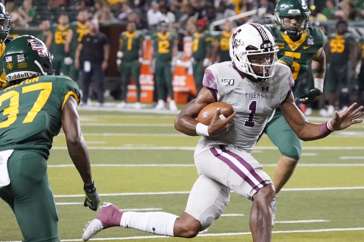 Kelvin Eiwo π³π¬ (@kelvineiwo2027) on Twitter photo #AGTG I am extremely excited and blessed to earn a D1 offer to play football <a href="/TexasSouthern/">Texas Southern University</a>
<a href="/CoachHaney_/">DeShawn Haney, MBA</a>
<a href="/Bgrady21/">Coach Grady</a> <a href="/coach_love2020/">CoachLove M.Ed.</a>
<a href="/Bibby_Tx/">Coach Bibby</a> <a href="/247Sports/">247Sports</a> @rudy_rangel4
<a href="/TXTopTalent/">TX TOP TALENT</a> <a href="/TCougarfootball/">TCHS Cougar Football</a> <a href="/Rivals/">Rivals</a> #AGTG I am extremely excited and blessed to earn a D1 offer to play football <a href="/TexasSouthern/">Texas Southern University</a>
<a href="/CoachHaney_/">DeShawn Haney, MBA</a>
<a href="/Bgrady21/">Coach Grady</a> <a href="/coach_love2020/">CoachLove M.Ed.</a>
<a href="/Bibby_Tx/">Coach Bibby</a> <a href="/247Sports/">247Sports</a> @rudy_rangel4
<a href="/TXTopTalent/">TX TOP TALENT</a> <a href="/TCougarfootball/">TCHS Cougar Football</a> <a href="/Rivals/">Rivals</a>
