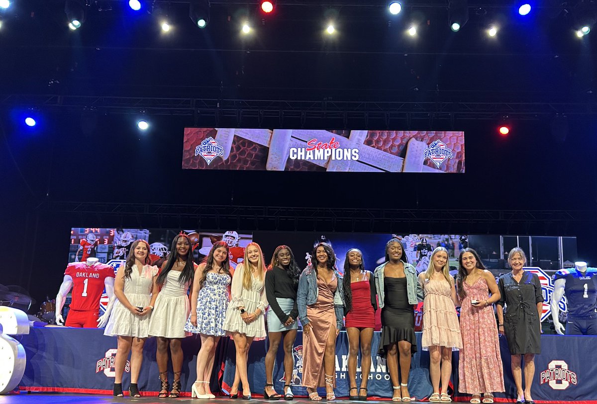 Big thanks to our cheer and dance teams! <a href="/OHSPatsFootball/">OHSPatsFootball</a> <a href="/ohspatscheer/">Oakland Cheer</a> #ohsdance