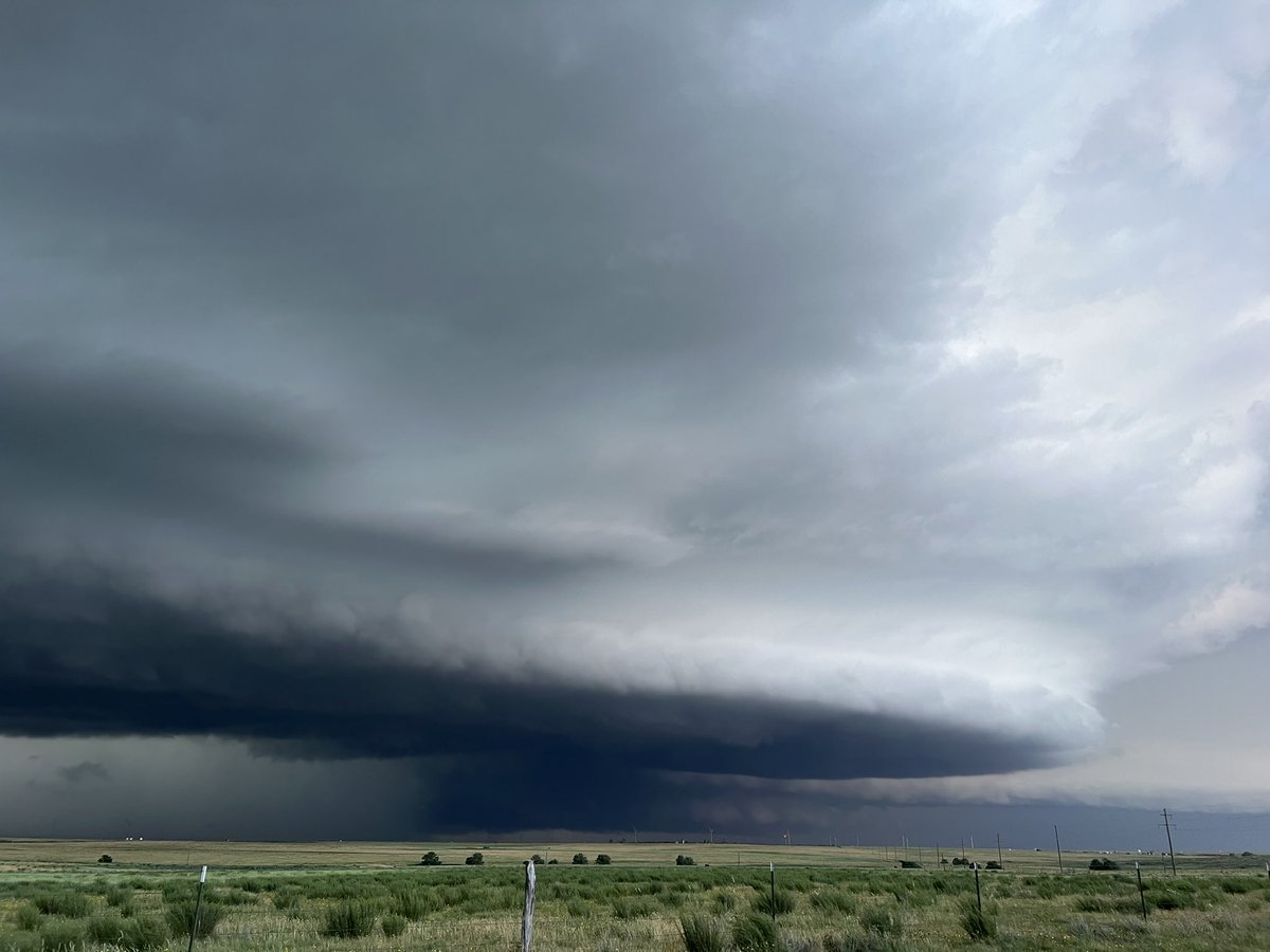 Tornado-warned supercell in Gruver, TX #txwx