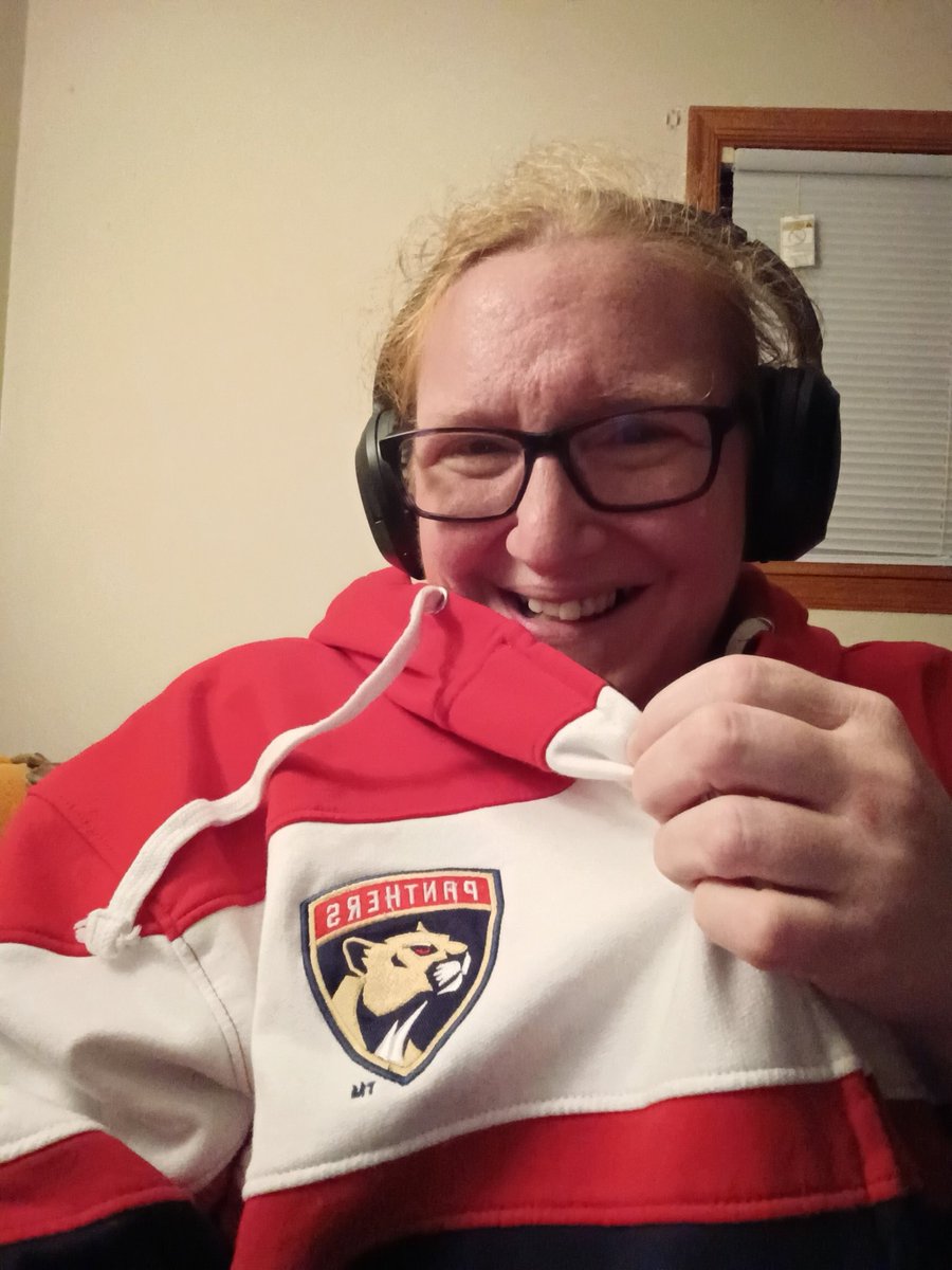 lalameanstulip's tweet image. @DougPlagens @LindsayBHockey listening as always via the @FlaPanthers app from my house in PA, for once. #timetohunt #reptheshield #worldfamousformertwittersegment