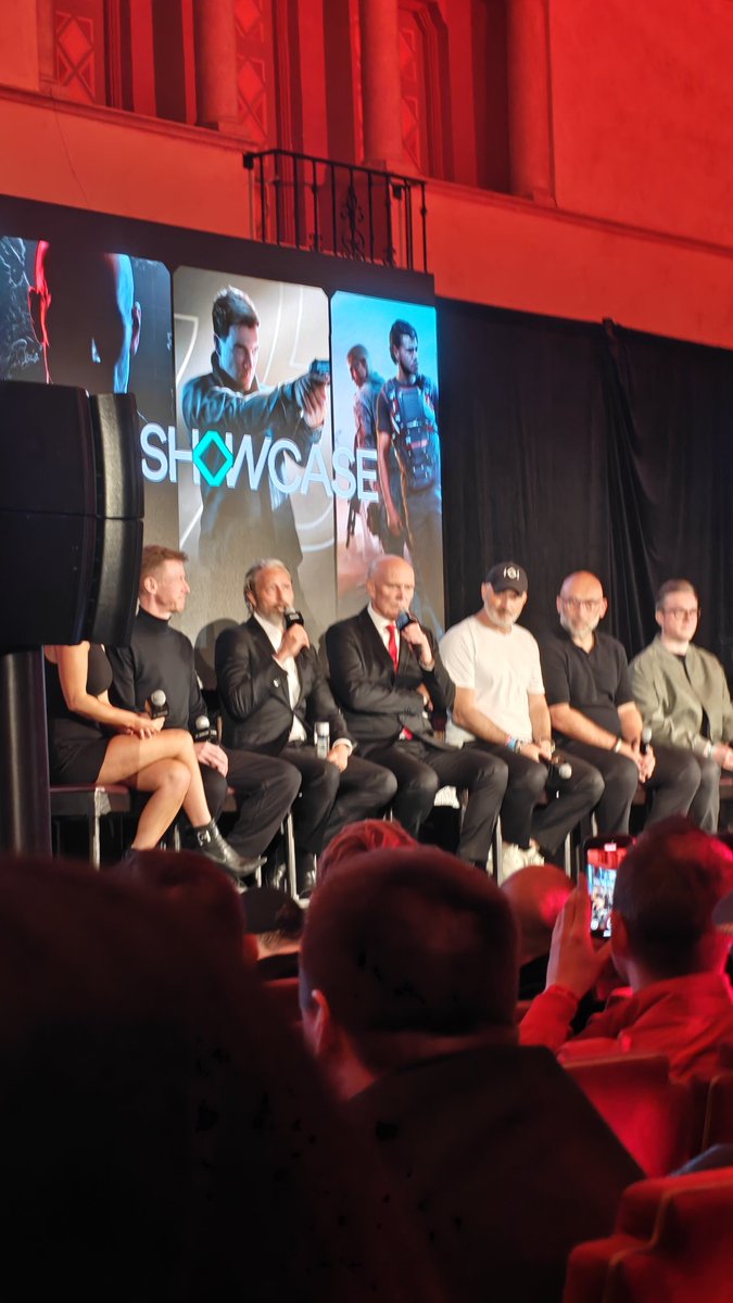 thedaynaeileen's tweet image. The #hitman team is all here! 

#ioishowcase #iointeractive