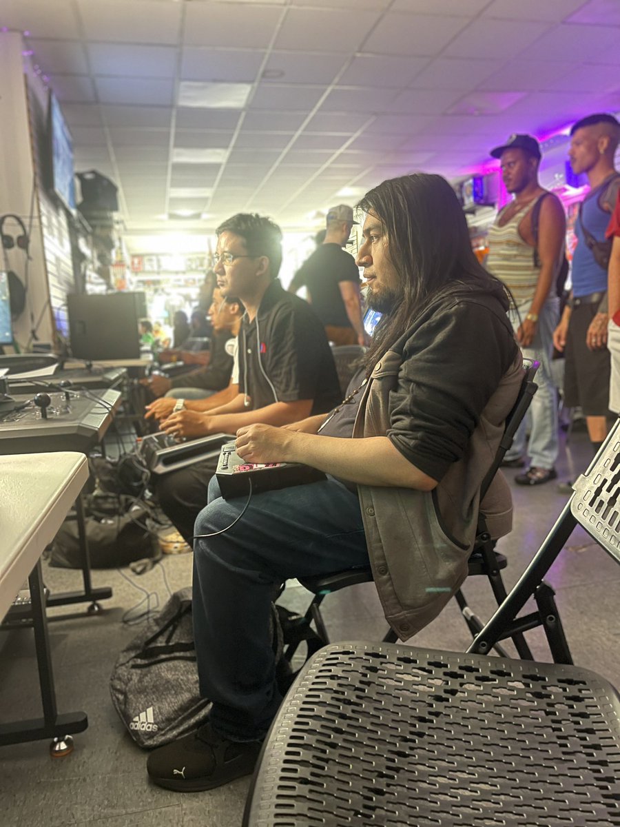 Grand finals WinnieCommity vs Shinkirou. #Tekkken8 monthly: twitch.tv/brooklynvideog…
