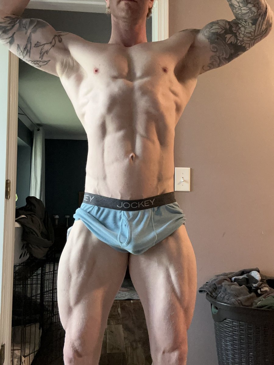 SHREDDY Halo: Combat Evolved FOX (@shreddyfox) on Twitter photo I’ve officially hit 4 years of lifting consistently!🙌 I’ve officially hit 4 years of lifting consistently!🙌