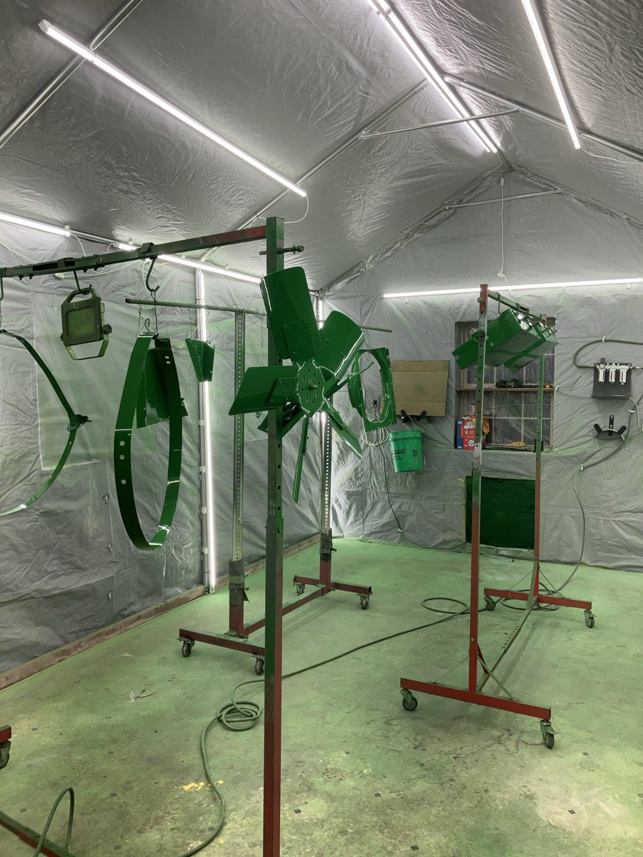 jev4320's tweet image. And more green