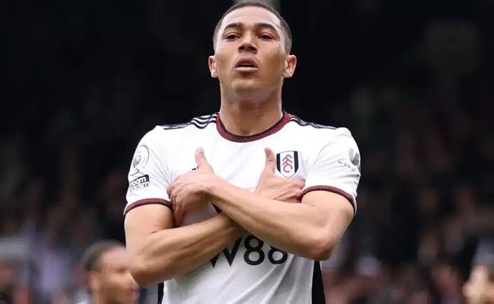 resenhaflutt's tweet image. Carlos Vinicius foi oferecido ao Fluminense porém o clube e o treinador Renato Gaúcho não se interessaram na contratação do jogador

🗞️ Sentimento Tricolor