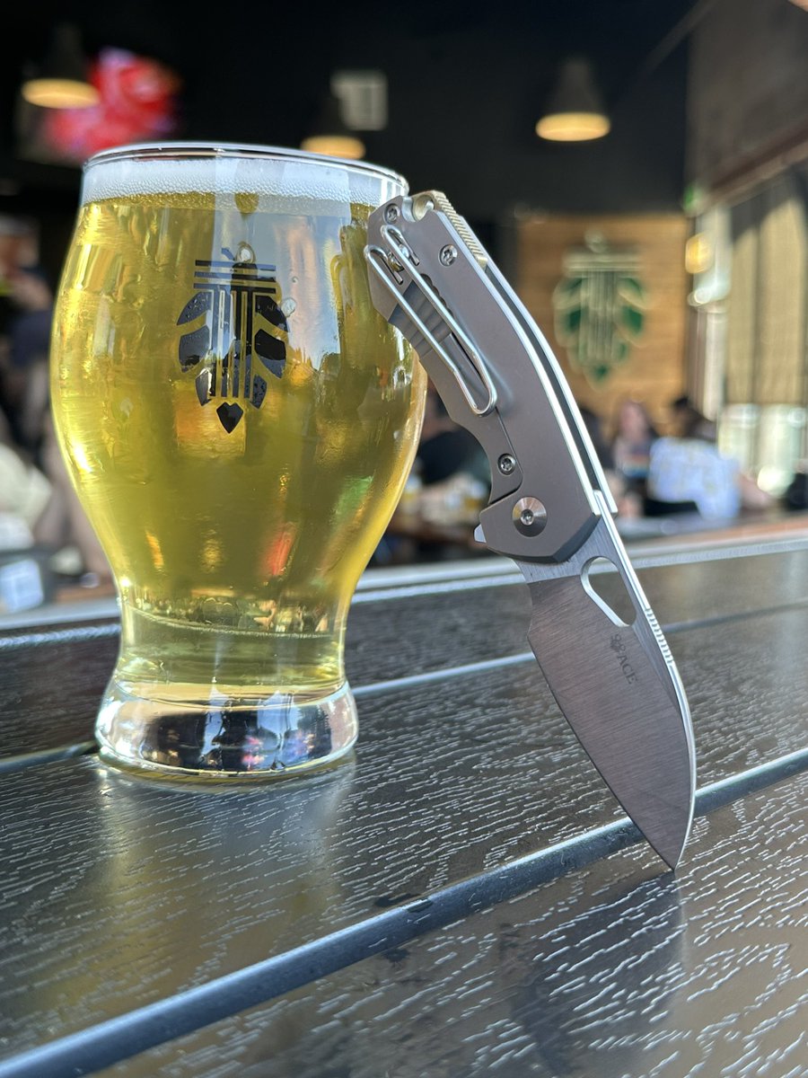 ORhunter (@orhunter) on Twitter photo Happy Friday! This beer and blade combo brought to you by <a href="/GiantMouse_LLC/">GiantMouse</a> and <a href="/PfriemBeer/">pFriem Beer</a> and <a href="/taplandia/">Taplandia</a> ! Happy Friday! This beer and blade combo brought to you by <a href="/GiantMouse_LLC/">GiantMouse</a> and <a href="/PfriemBeer/">pFriem Beer</a> and <a href="/taplandia/">Taplandia</a> !