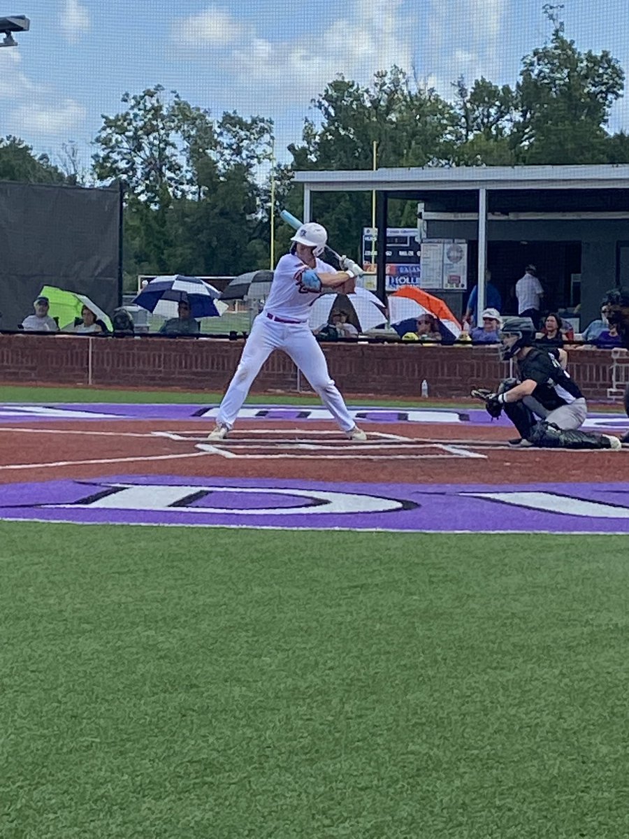 Come back kids! Cardinals walk it off in game one 4-3 vs Wow Factor then sweep today’s doubleheader with a 6-1 win over the Southland Hogs in game two at Dutchtown High School in Gonzales. 

Top Performers Game One vs Wow Factor 

<a href="/Blazerodriguez_/">Blaze Rodriguez</a> 2-4 walk off RBI

<a href="/Brysonkeller5/">Bryson keller</a>